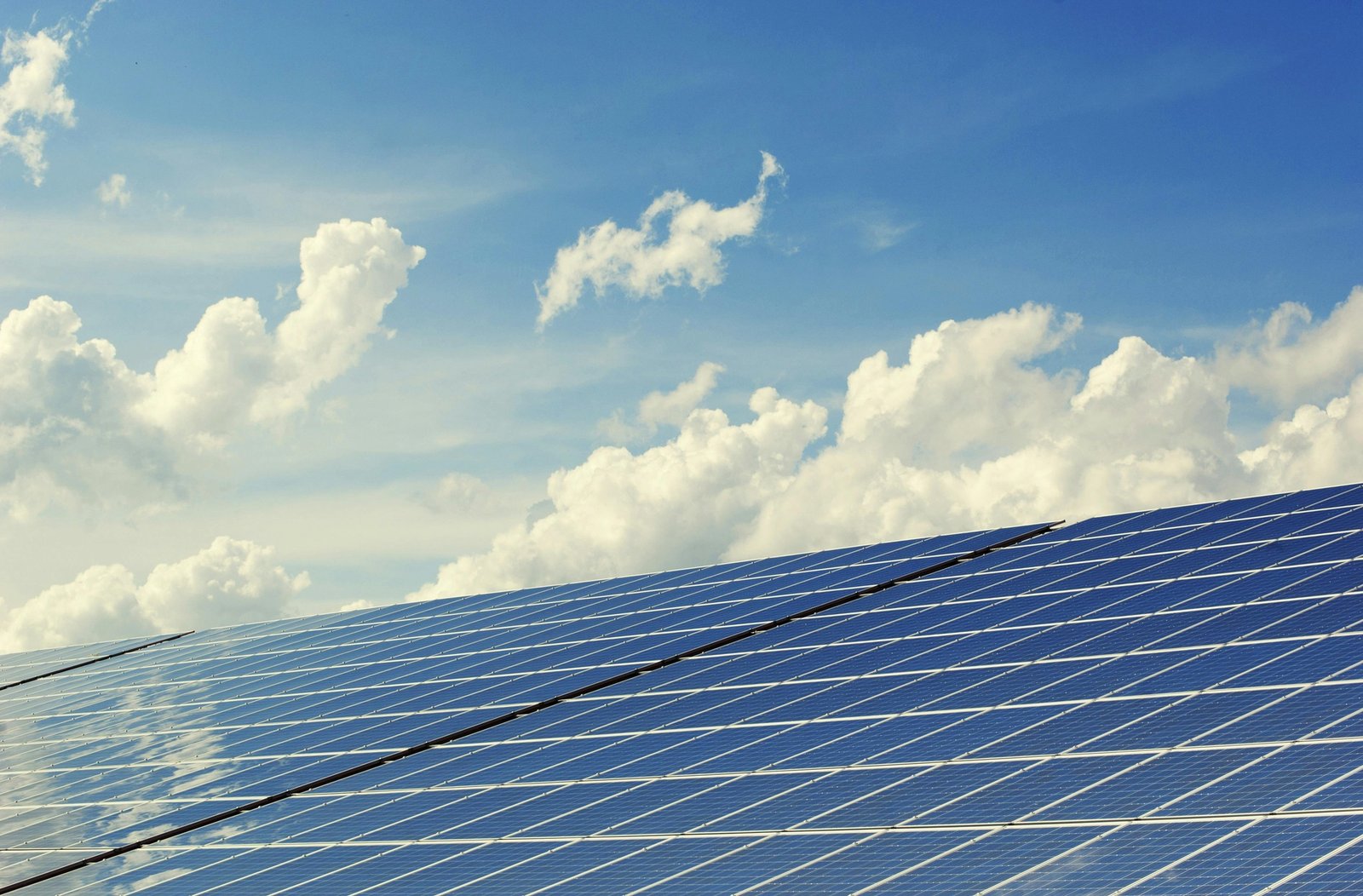 Solarstrom selbst verbrauchen: Wie funktioniert Eigenverbrauch wirklich technisch?