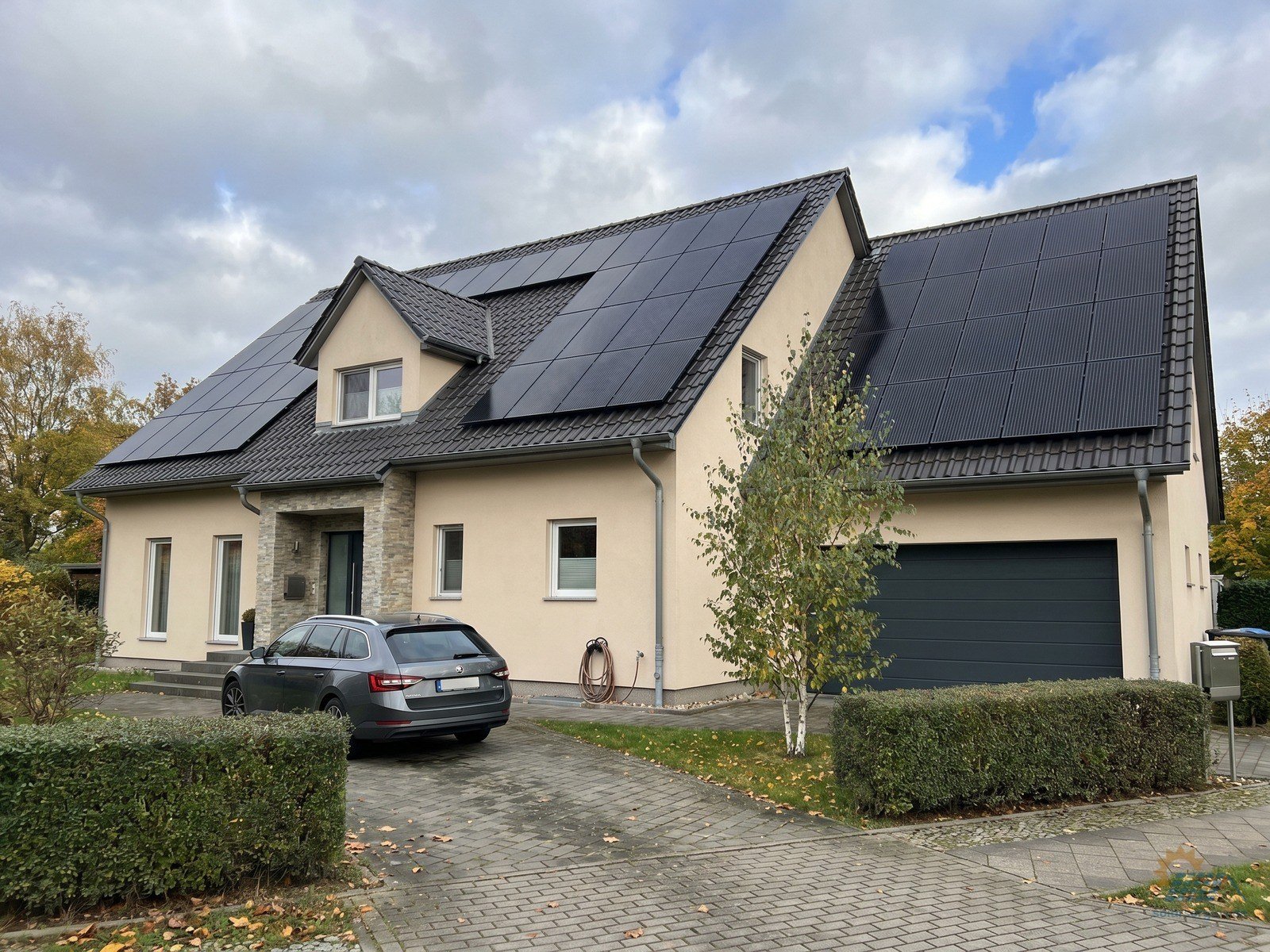Solarpaket Komfort mit 10 kWp + 10 kWh – EFH 4.000–6.000 kWh/Jahr — der Klassiker